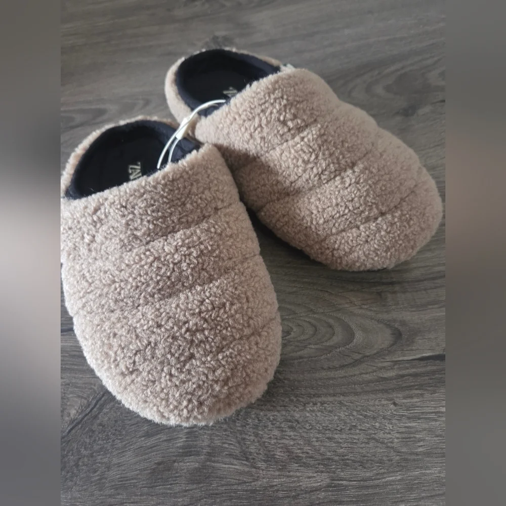 Zara cozy tan